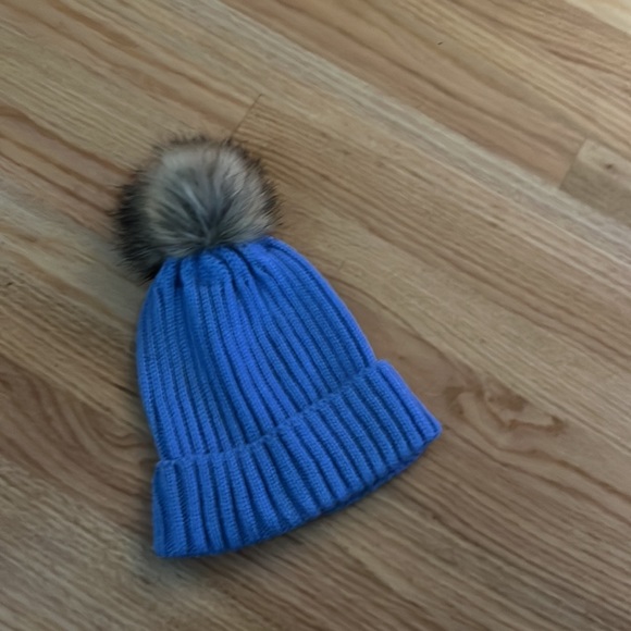 Knit hat - Picture 3 of 3